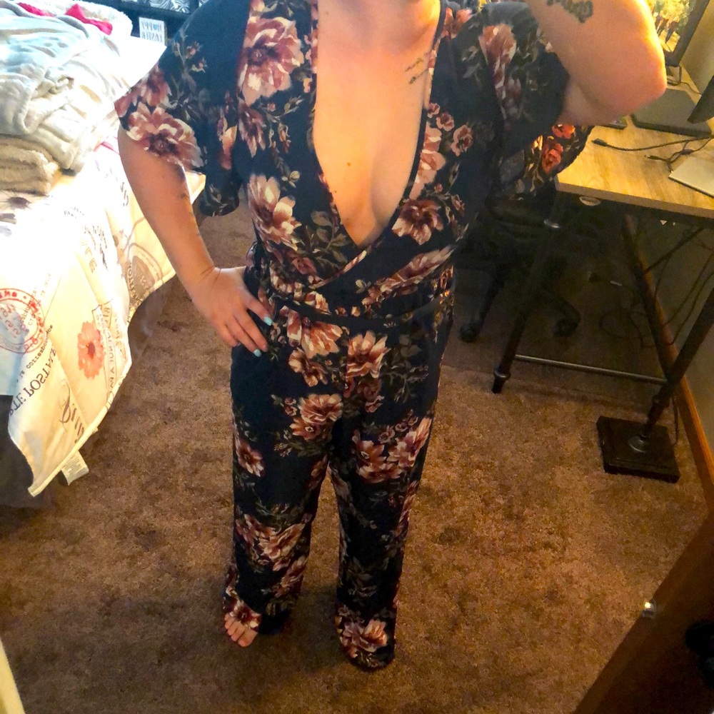 Floral romper - Picture 2 of 9